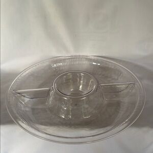 SLIGHTLY USED BED BATH & BEYOND PLASTIC CHIP & DIP HAM LIKE NEW!